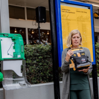 Dutch Railways Cooperates with Mindray to Install 715 AEDs Nationwide